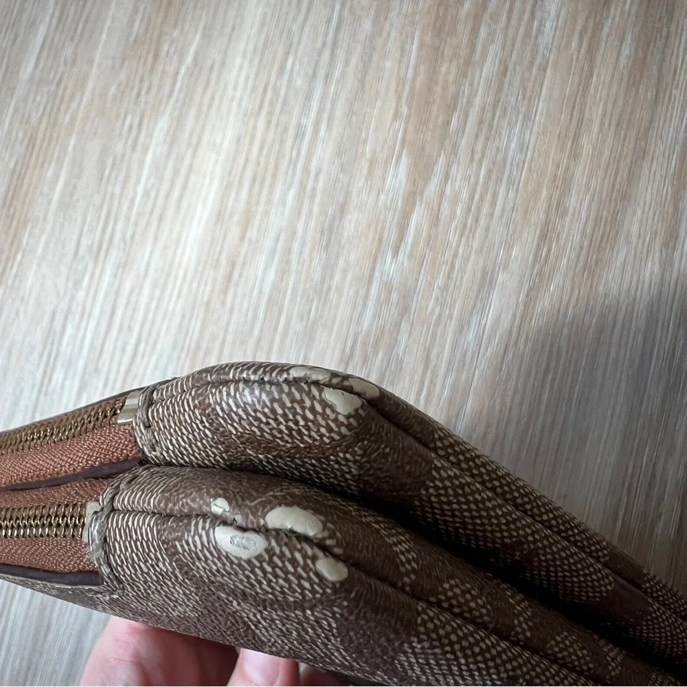 Coach Signature Zip Wallet Brown Canvas Wristlet Clutch